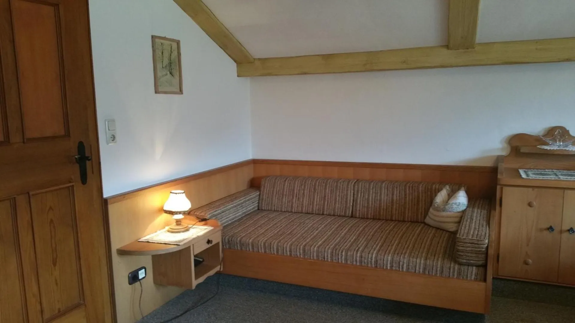 Villa Bergkristall Eschenlohe Guest house