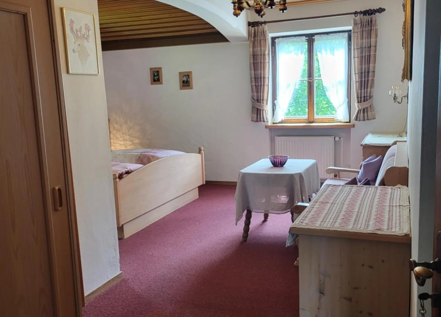 Villa Bergkristall Eschenlohe Guest house