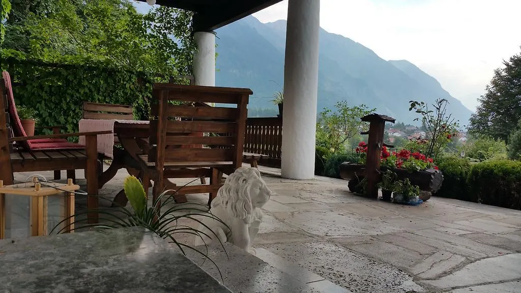Guest house Villa Bergkristall Eschenlohe